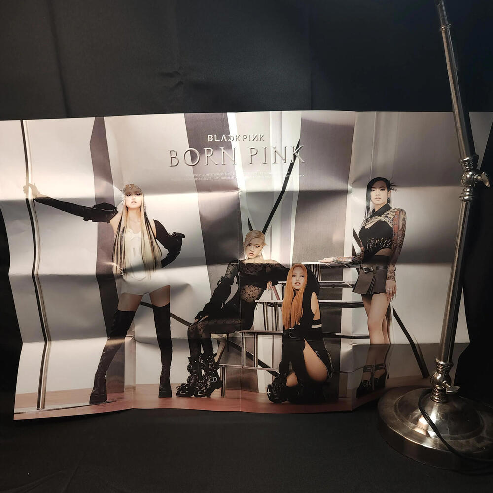BLACKPINK Born Pink Official Posters Set of 2 Silver/Pink Folded K-pop 30x20‎